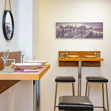 بيت شباب Centrino *