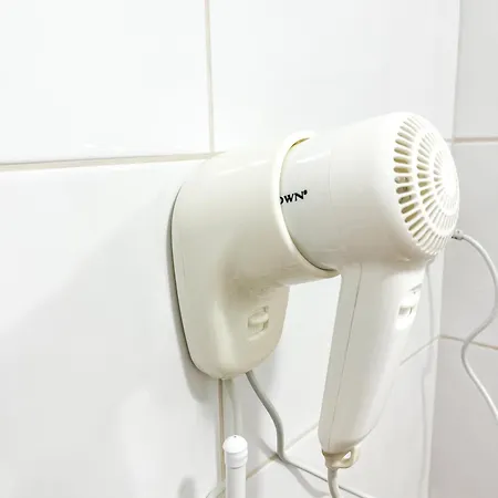 Centrino بيت شباب بورغاس